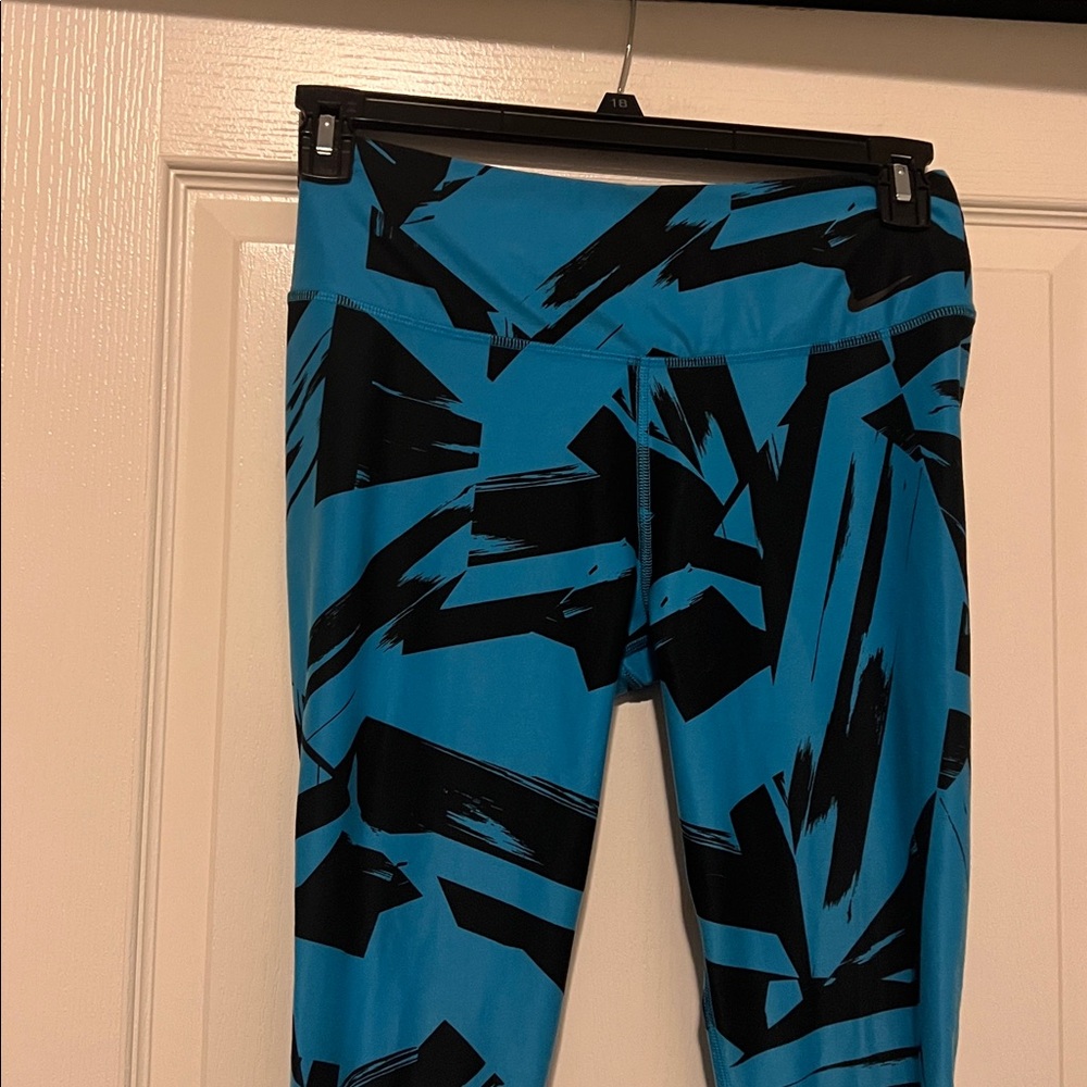 Nike Dri-Fit Leggings - Picture 2 of 10